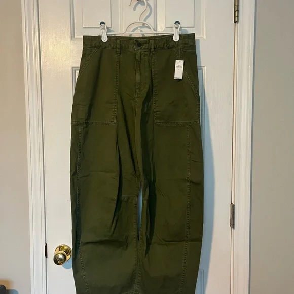 NWT Gap Olive Green Barrel Pants - Picture 1 of 5